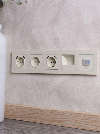 Рамка 5-м BRITE РУ-5-Бр беж. рифленый IEK BR-M52-51-K10