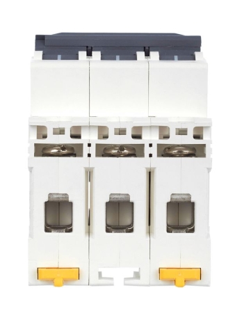 Выключатель автоматический модульный 3п C 2А M06N ARMAT IEK AR-M06N-3-C002