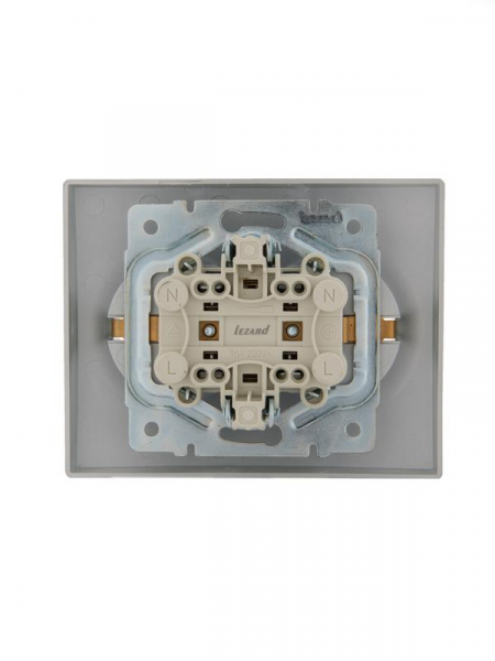 Розетка 2-м СП Karina с заземл. термопласт матов. серебр. LEZARD 707-4300-127B Розетка 2-м СП Karina с заземл. термопласт матов. серебр. LEZARD 707-4300-127B