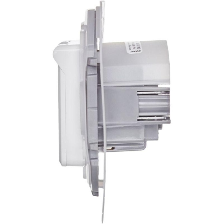 Розетка 1-м СП Inspiria 16А IP44 250В 2P+E защ. шторки с крышкой немецк. стандарт механизм бел. IEK 673740 Розетка 1-м СП Inspiria 16А IP44 250В 2P+E защ. шторки с крышкой немецк. стандарт механизм бел. IEK 673740