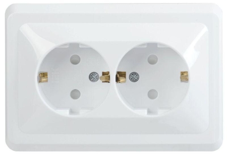 Розетка 2-м СП Вега РСш12-3-ВБ с заземл. контактом и защ. штор 16А бел. GENERICA ERV24-K01-16-DM Розетка 2-м СП Вега РСш12-3-ВБ с заземл. контактом и защ. штор 16А бел. GENERICA ERV24-K01-16-DM