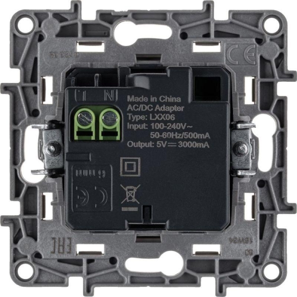 Устройство зарядное Etika с 2-мя USB разъемами C и C 240В/5В 3000мА сл. кость IEK 672335 Устройство зарядное Etika с 2-мя USB разъемами C и C 240В/5В 3000мА сл. кость IEK 672335