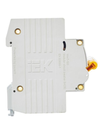 Выключатель автоматический модульный 3п C 32А 10кА ВА47-100 KARAT IEK MVA40-3-032-C Выключатель автоматический модульный 3п C 32А 10кА ВА47-100 KARAT IEK MVA40-3-032-C