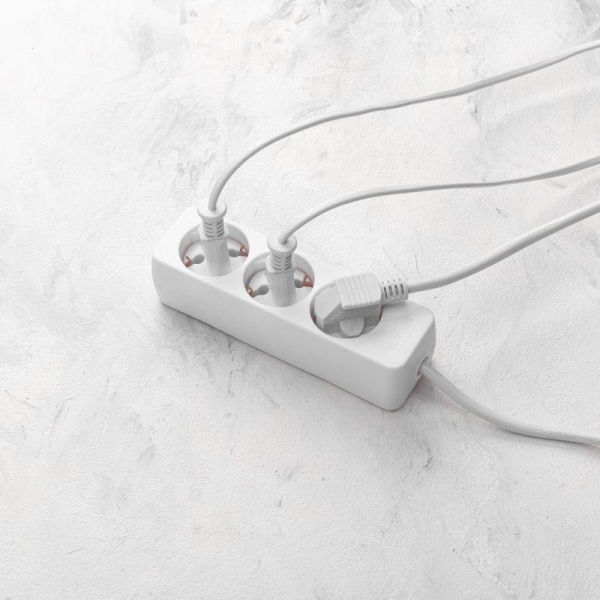 Удлинитель 3х1.5м с заземл. 3х0.75 бел. PROCONNECT 13-4208 Удлинитель 3х1.5м с заземл. 3х0.75 бел. PROCONNECT 13-4208