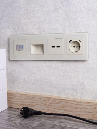 Рамка 4-м BRITE РУ-4-2-Бр стекло песчан. RE IEK BR-M42-G-41-K98