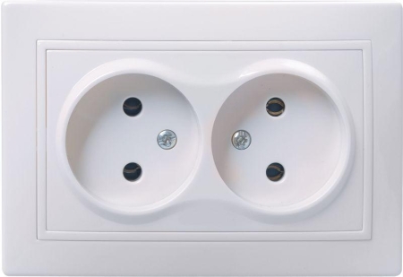 Розетка 2-м СП Кварта 10А IP20 без заземл. без защ. шторок бел. GENERICA ERK23-K01-10-DM Розетка 2-м СП Кварта 10А IP20 без заземл. без защ. шторок бел. GENERICA ERK23-K01-10-DM