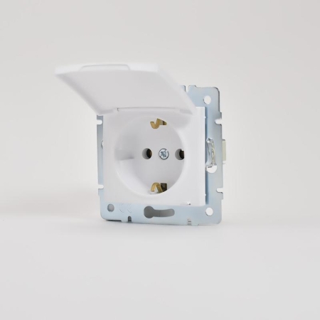 Розетка 1-м СП Karina с заземл. с крышкой термопласт механизм бел. LEZARD 707-0288-123B Розетка 1-м СП Karina с заземл. с крышкой термопласт механизм бел. LEZARD 707-0288-123B