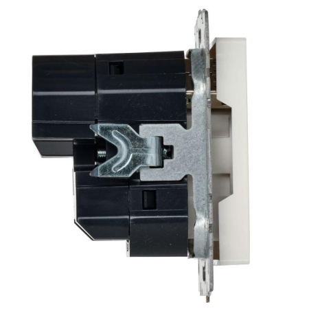 Розетка BRITE РЮш10-1-БрБ 16А с USB A+A 2.1А с заземл. защ. шторки механизм бел. IEK BR-R14-16-U21-D21-K01