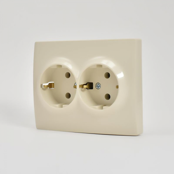 Розетка 2-м СП Karina с заземл. термопласт крем. LEZARD 707-0300-127B Розетка 2-м СП Karina с заземл. термопласт крем. LEZARD 707-0300-127B