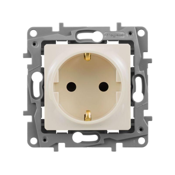 Розетка 1-м СП Etika 16А IP31 250В 2P+E с заземл. защ. шторки немецк. стандарт винтов. клеммы механизм сл. кость IEK 672322 Розетка 1-м СП Etika 16А IP31 250В 2P+E с заземл. защ. шторки немецк. стандарт винтов. клеммы механизм сл. кость IEK 672322