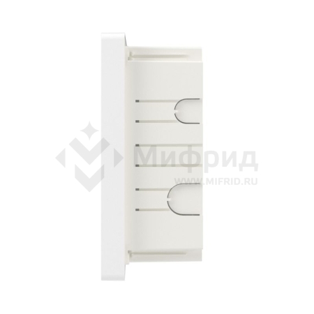 Щиток встраиваемый Фрейм (FRAME) 18мод с тонированной дверцей с 2 шинами PEN на 8 и 10 отверст. бел. DKC F18B1WD