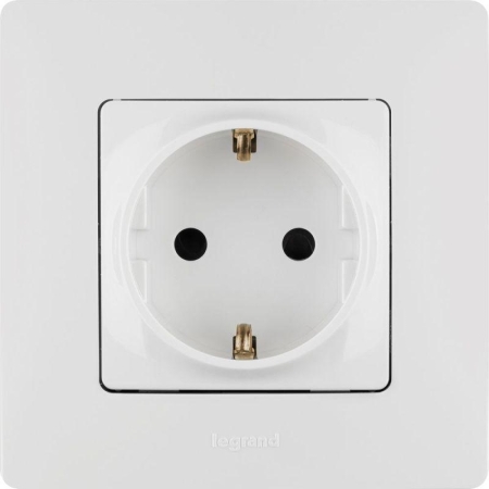 Розетка 1-м СП Etika 16А IP31 250В 2P+E с заземл. защ. шторки немецк. стандарт винтов. клеммы механизм бел. IEK 672222 Розетка 1-м СП Etika 16А IP31 250В 2P+E с заземл. защ. шторки немецк. стандарт винтов. клеммы механизм бел. IEK 672222