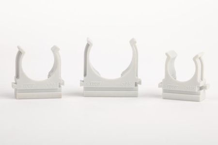 Держатель для труб (клипса) d20мм для монтажн. пистолета пластик Ruvinil К01220