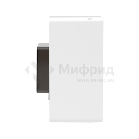 Щиток настенный Фрейм (FRAME) ЩРн-п-4 4мод. с тонированной дверцей бел. DKC F04W0WD