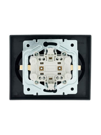 Розетка 2-м СП VESNA с заземл. со шторками ПБТ черн. бархат LEZARD 742-4200-178B Розетка 2-м СП VESNA с заземл. со шторками ПБТ черн. бархат LEZARD 742-4200-178B