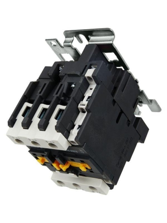 Контактор КМИ-35012 50А 230В/АС3 1НО 1НЗ KARAT IEK KKM31-050-230-11 Контактор КМИ-35012 50А 230В/АС3 1НО 1НЗ KARAT IEK KKM31-050-230-11