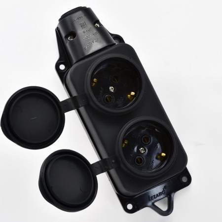 Колодка 2-м 16А IP44 2P+PE 220-240В с защ. крышками каучук LEZARD 106-0400-0110/110 Колодка 2-м 16А IP44 2P+PE 220-240В с защ. крышками каучук LEZARD 106-0400-0110/110