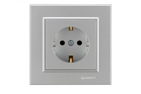 Розетка 1-м СП Karea 16А IP20 с/з сереб. Makel 56065028 Розетка 1-м СП Karea 16А IP20 с/з сереб. Makel 56065028