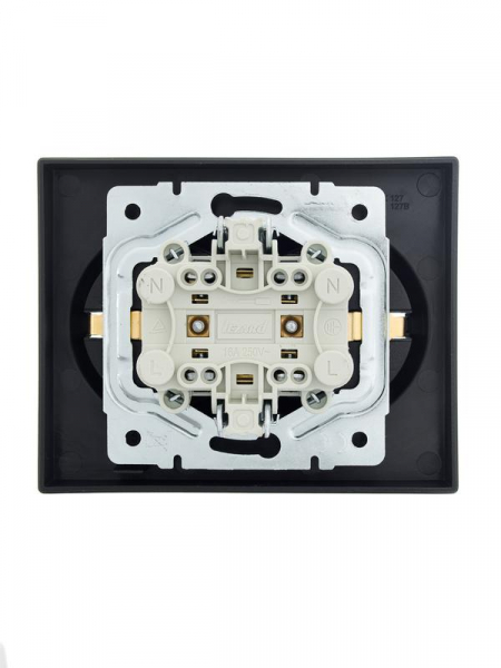 Розетка 2-м СП VESNA с заземл. ПБТ черн. бархат LEZARD 742-4200-127B Розетка 2-м СП VESNA с заземл. ПБТ черн. бархат LEZARD 742-4200-127B