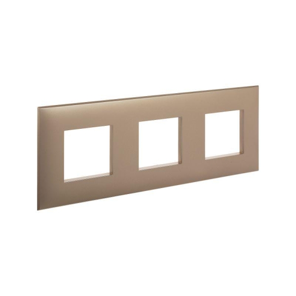 Рамка 3-м 6мод. Avanti "Кремовый жемчуг" DKC 4425906 Рамка 3-м 6мод. Avanti "Кремовый жемчуг" DKC 4425906