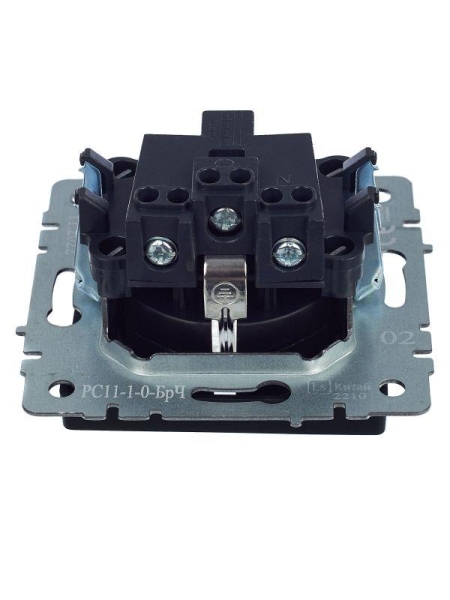 Розетка BRITE РС11-1-0-БрЧ 16А с заземл. без защ. шторки механизм черн. IEK BR-R11-16-K02 Розетка BRITE РС11-1-0-БрЧ 16А с заземл. без защ. шторки механизм черн. IEK BR-R11-16-K02