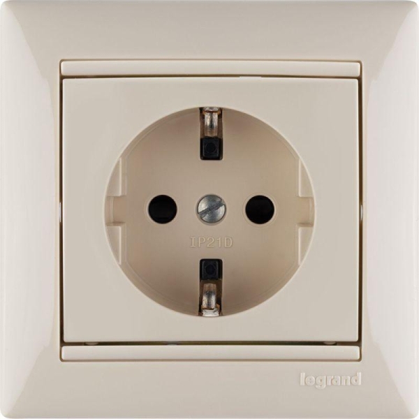 Розетка 1-м СП Valena 16А IP21 230/250В 2P+E с заземл. защ. шторки на винтах механизм сл. кость IEK 774321 Розетка 1-м СП Valena 16А IP21 230/250В 2P+E с заземл. защ. шторки на винтах механизм сл. кость IEK 774321