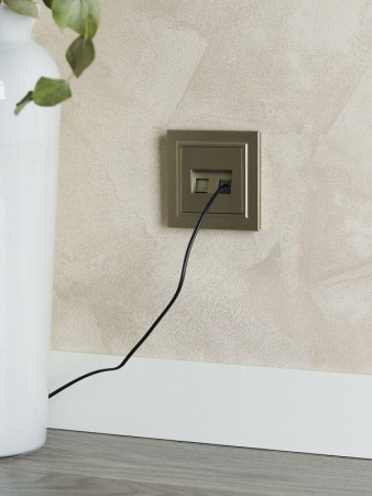 Розетка компьютерная двойн. СП RJ45 кат.5E BRITE РК10-2-БрШ механизм шампань IEK BR-K20-1-K37 Розетка компьютерная двойн. СП RJ45 кат.5E BRITE РК10-2-БрШ механизм шампань IEK BR-K20-1-K37