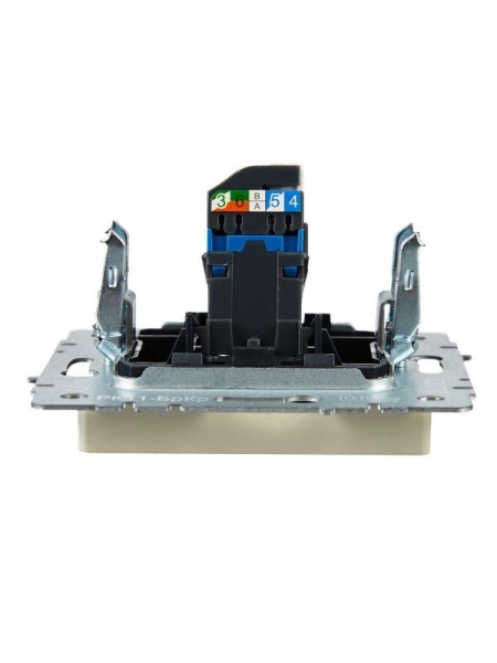 Розетка компьютерная СП RJ45 кат.6 BRITE РК11-БрКр механизм беж. IEK BR-K10-2-K10 Розетка компьютерная СП RJ45 кат.6 BRITE РК11-БрКр механизм беж. IEK BR-K10-2-K10