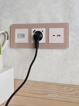 Датчик движения BRITE ДС10-1-БрЖ механизм жемчуж. IEK BR-MS10-N-150-05-K36