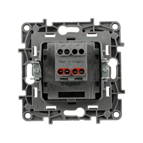 Переключатель перекрестный 1-кл. СП Etika 10А IP20 250В 10AX винтов. клеммы механизм алюм. IEK 672409 Переключатель перекрестный 1-кл. СП Etika 10А IP20 250В 10AX винтов. клеммы механизм алюм. IEK 672409