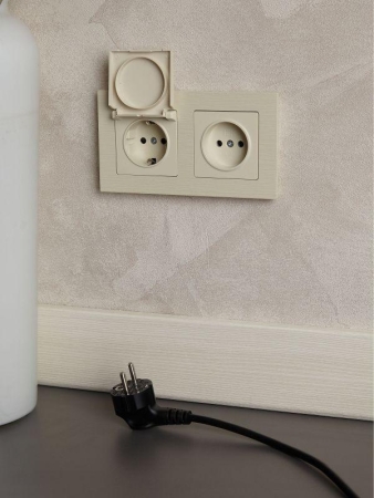 Рамка 2-м BRITE РУ-2-Бр беж. рифленый IEK BR-M22-51-K10 Рамка 2-м BRITE РУ-2-Бр беж. рифленый IEK BR-M22-51-K10