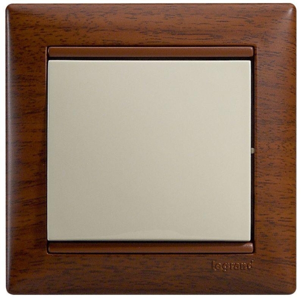 Переключатель проходной 1-кл. СП Valena 10А IP31 250В механизм сл. кость IEK 774306 Переключатель проходной 1-кл. СП Valena 10А IP31 250В механизм сл. кость IEK 774306