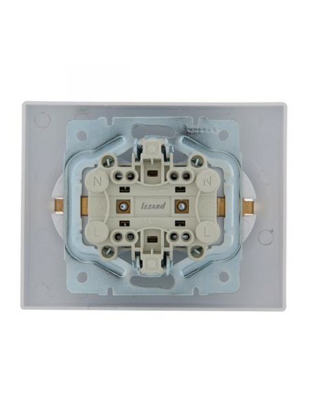 Розетка 2-м СП Karina с заземл. термопласт жемчуж./бел. перламутр. LEZARD 707-3000-127B Розетка 2-м СП Karina с заземл. термопласт жемчуж./бел. перламутр. LEZARD 707-3000-127B