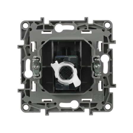 Розетка компьютерная 1-м СП Etika RJ45 кат.5E UTP механизм алюм. IEK 672441 Розетка компьютерная 1-м СП Etika RJ45 кат.5E UTP механизм алюм. IEK 672441