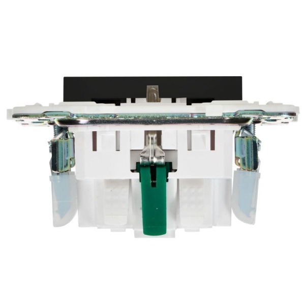 Розетка SKANDY 16А с заземл. защ. шторки безвинт. крепл. SK-R06Bl черн. IEK SK-R14-16-1-K02