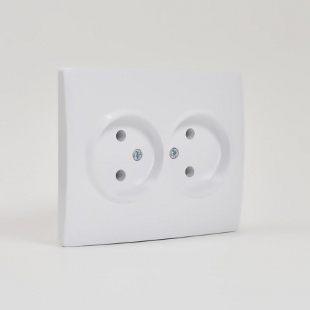 Розетка 2-м СП Karina 16А IP20 без заземл. термопласт бел. LEZARD 707-0200-128B Розетка 2-м СП Karina 16А IP20 без заземл. термопласт бел. LEZARD 707-0200-128B