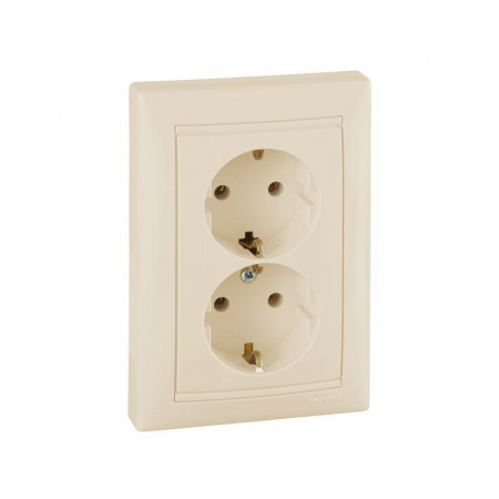 Розетка 2-м СП Valena 16А IP20 2P+E с заземл. немецк. стандарт сл. кость (DIY-упак.) Leg 695616 Розетка 2-м СП Valena 16А IP20 2P+E с заземл. немецк. стандарт сл. кость (DIY-упак.) Leg 695616