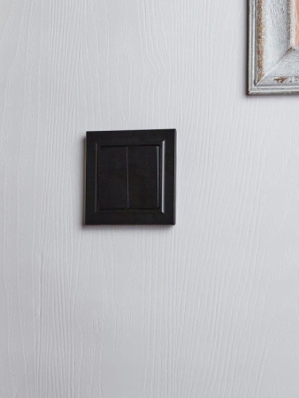 Выключатель проходной 2-кл. СП BRITE ВС10-2-6-БрЧ 10А механизм черн. IEK BR-V22-0-10-K02