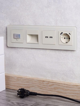 Датчик движения BRITE ДС10-1-БрКр механизм беж. IEK BR-MS10-N-150-05-K10