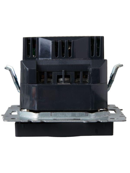 Розетка BRITE РЮш11-1-БрЧ 16А с USB A+C 18Вт с заземл. защ. шторки механизм черн. IEK BR-R14-16-U22-018-K02