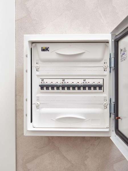 Выключатель автоматический модульный 4п C 20А M06N ARMAT IEK AR-M06N-4-C020 Выключатель автоматический модульный 4п C 20А M06N ARMAT IEK AR-M06N-4-C020