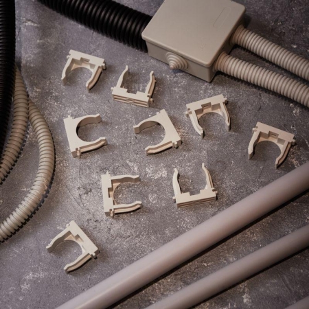 Держатель для труб (клипса) d32мм для монтажного пистолета сер. Rexant 28-0432-1