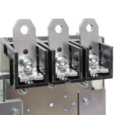 Панель выкатная для ВА-99М 400 передн. присоед. EKF mccb99m-400-dod-3f Панель выкатная для ВА-99М 400 передн. присоед. EKF mccb99m-400-dod-3f