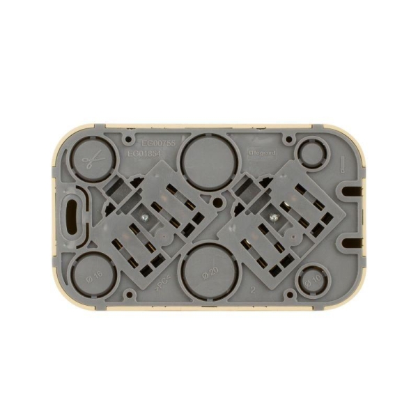 Розетка 2-м ОП Quteo 16А IP20 250В 2х2P+E с заземл. без защ. шторок дерево IEK 782293 Розетка 2-м ОП Quteo 16А IP20 250В 2х2P+E с заземл. без защ. шторок дерево IEK 782293