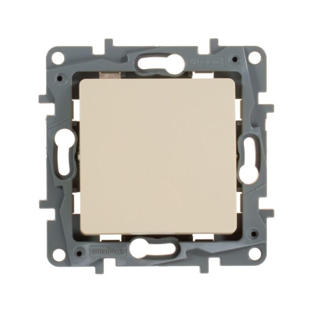 Выключатель 1-кл. СП Etika 10А IP20 250В 10AX безвинтов. зажимы механизм сл. кость IEK 672301