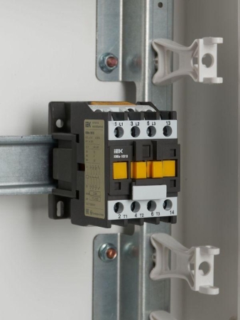 Контактор КМИе-10910 9А 230В/АС3 1НО GENERICA KKME11-009-230-10