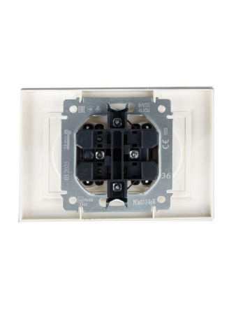 Розетка 2-м СП BRITE РСш12-2-БрЖ 10А в сборе без заземл. защ. шторки жемчуж. IEK BR-R23-10-K36-F Розетка 2-м СП BRITE РСш12-2-БрЖ 10А в сборе без заземл. защ. шторки жемчуж. IEK BR-R23-10-K36-F