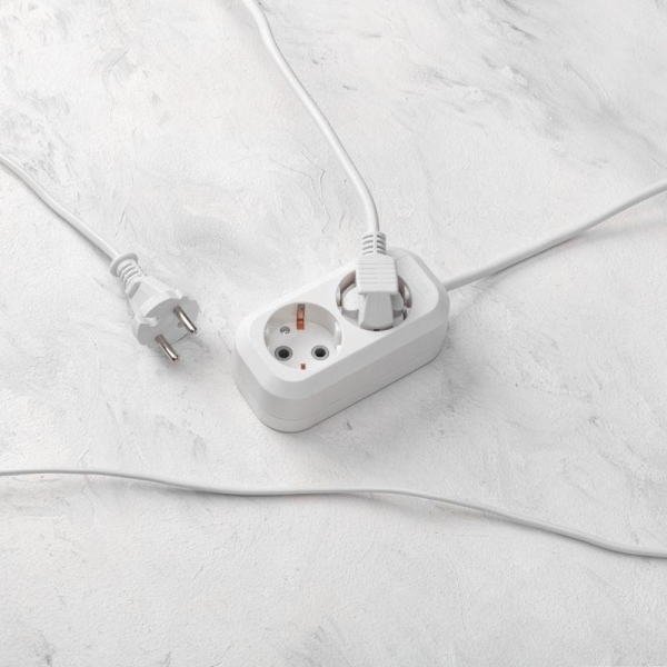 Удлинитель 2х3м с заземл. 3х0.75 бел. PROCONNECT 13-4203 Удлинитель 2х3м с заземл. 3х0.75 бел. PROCONNECT 13-4203