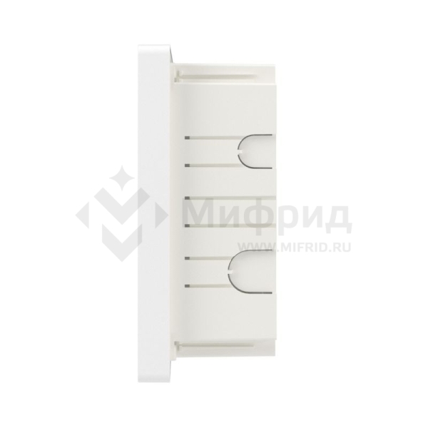 Щиток встраиваемый Фрейм (FRAME) ЩРв-п-18 18мод с тонированной дверцей с 2 шинами PEN на 8 и 10 отверст. бел. DKC F18B1WD