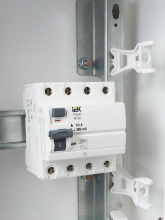 Выключатель дифференциального тока (УЗО) 4п 63А 300мА тип AC ВДТ R10N ARMAT IEK AR-R10N-4-063C300 Выключатель дифференциального тока (УЗО) 4п 63А 300мА тип AC ВДТ R10N ARMAT IEK AR-R10N-4-063C300